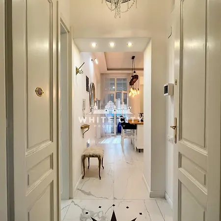Skadarlija - White Apartment